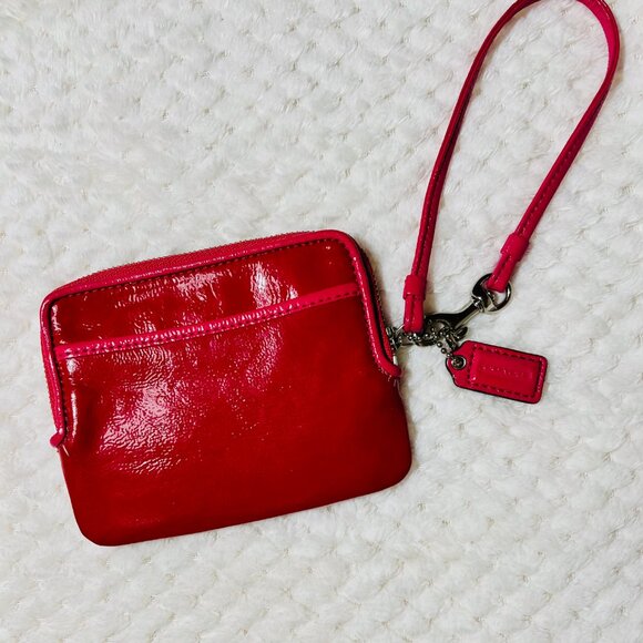 COACH Red/Fuchsia Poppy Patent Leather Wristlet - Picture 3 of 6